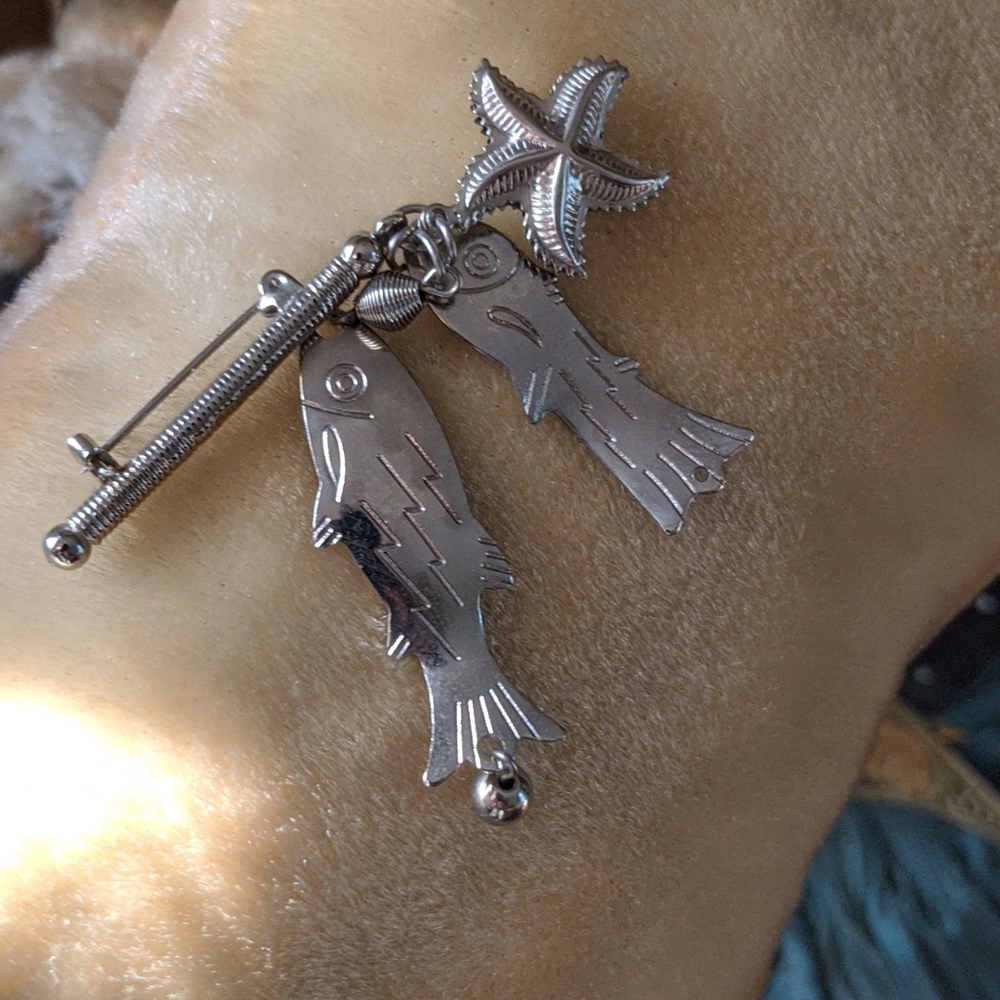 Vintage Sealife Bar Pin Brooch